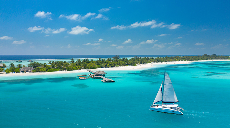 lux south ari atoll catamaran cuire