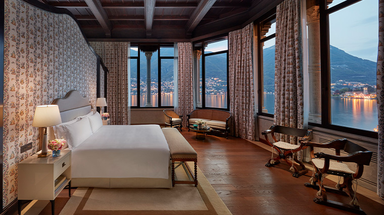 lake como Penthouse Bedroom