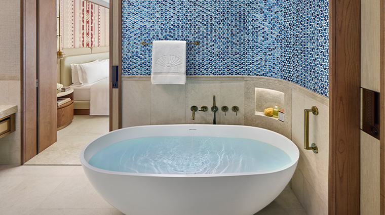 mandarin oriental muscat sea view king bath