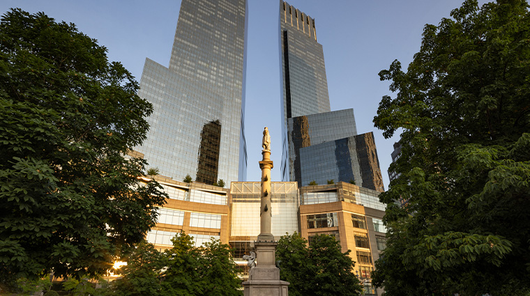 mandarin oriental new york buidling