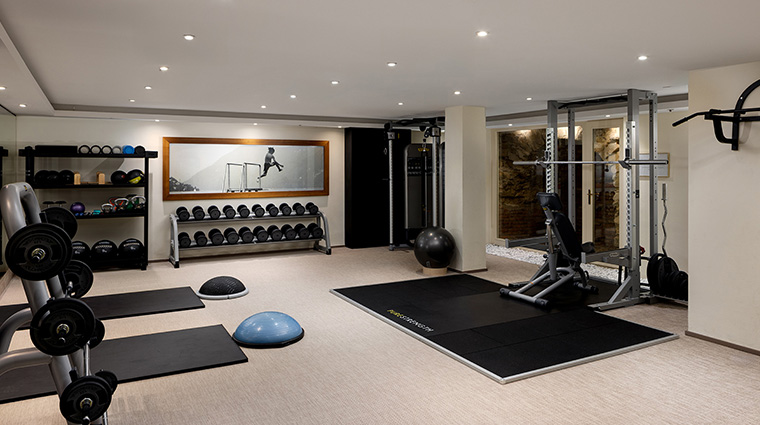 mandarin oriental prague wellness fitness 1