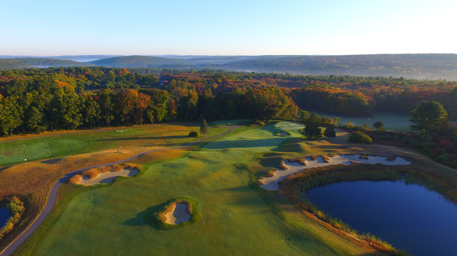 sky-tower-at-mohegan-sun-mystic-hotels-uncasville-united-states