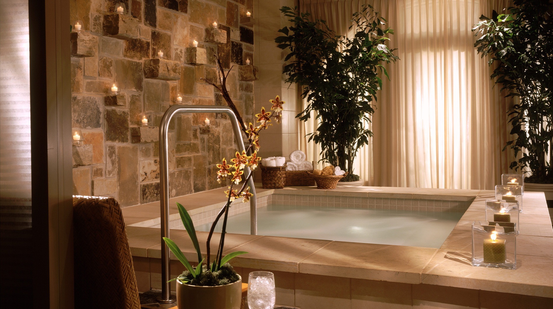 Mokara Hotel Spa San Antonio Hotels San Antonio United States   Mokara Hotel Spa Whirlpool 