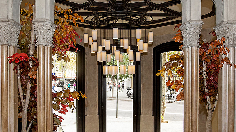 monument hotel 5gl entrance