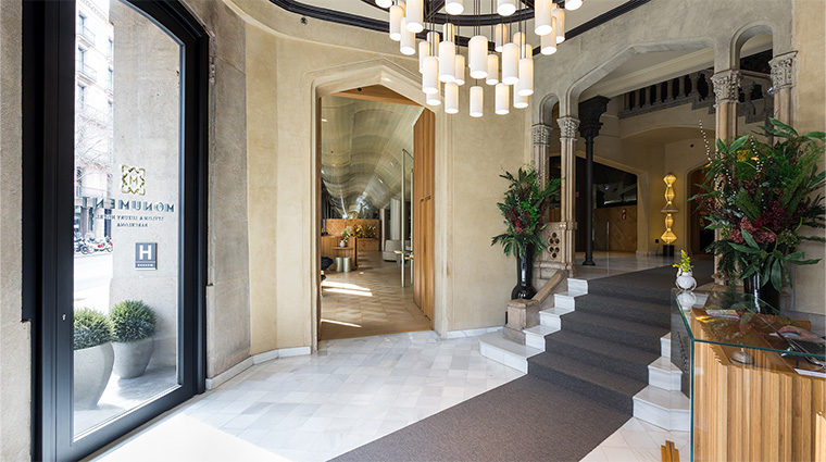 monument hotel 5gl entrance2