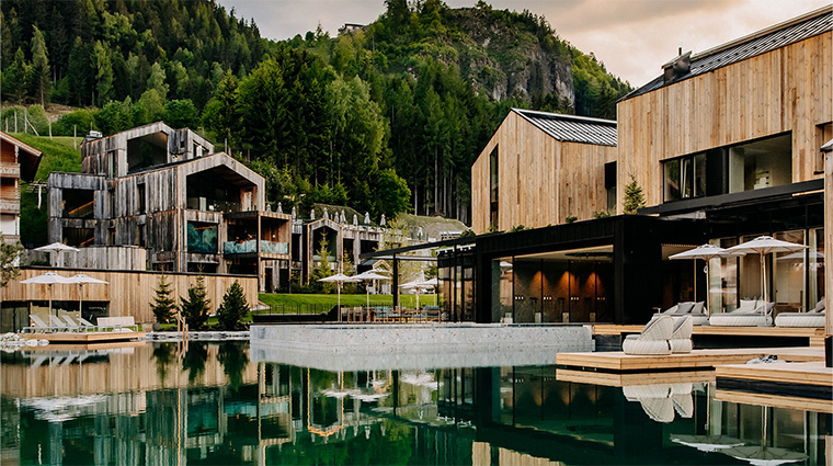 naturhotel forsthofgut exterior2