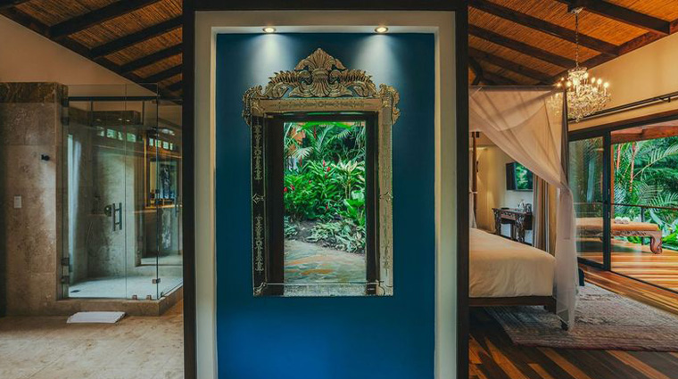 nayara springs shower and room