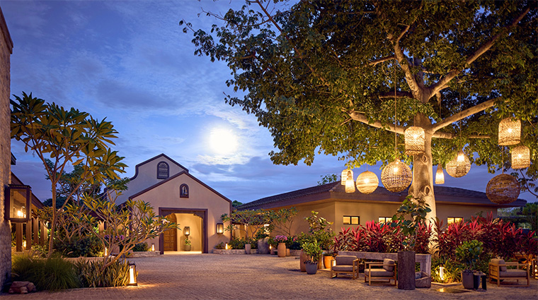 nekajui a ritz carlton reserve Couryard