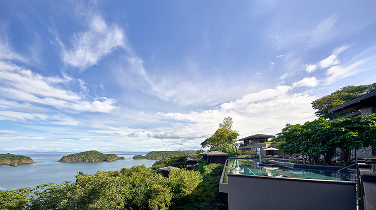 nimbu spa and wellness hydrotherapy pool