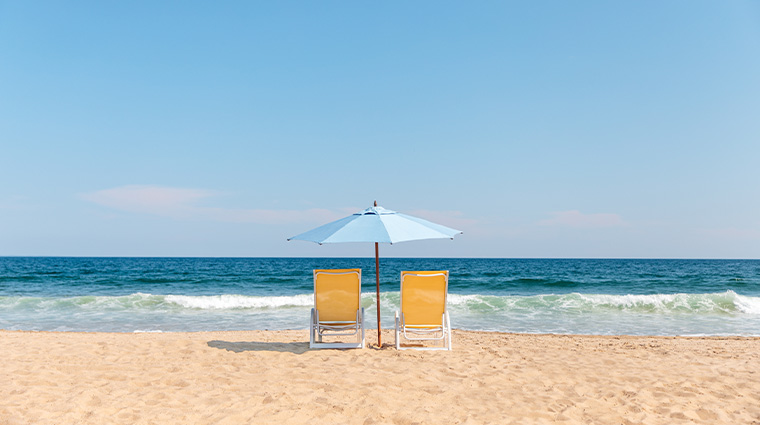 ocean house beach chairs