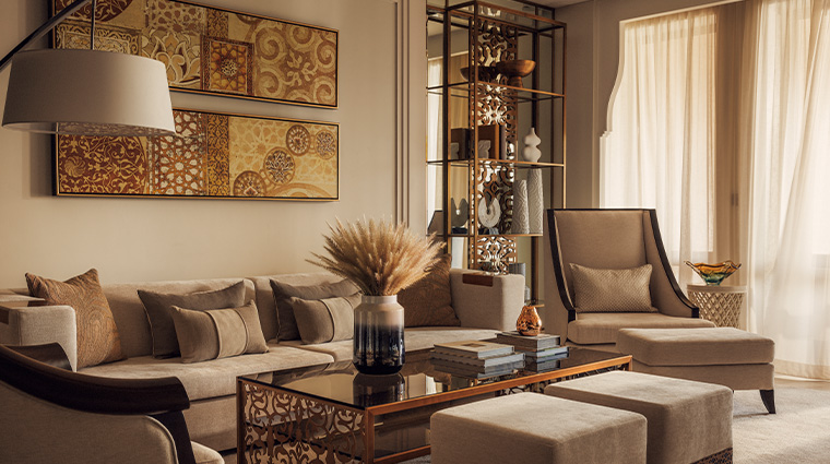 oneonly the palm executive suite living room