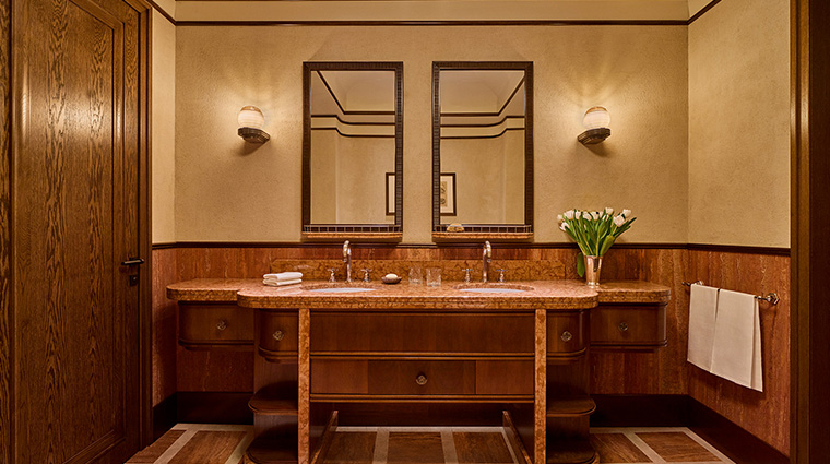 orient express la minerva bathroom