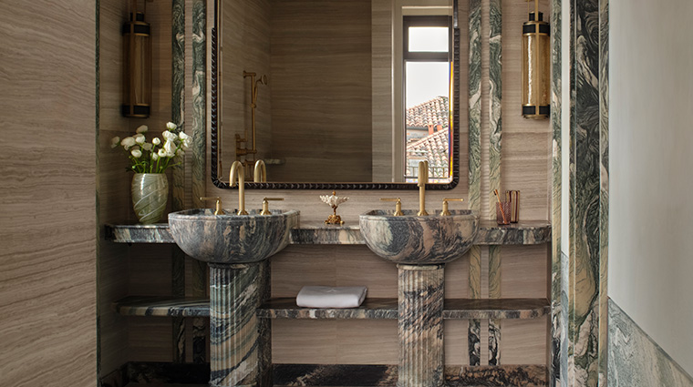 orient express venezia bathroom