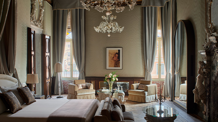 orient express venezia guestroom
