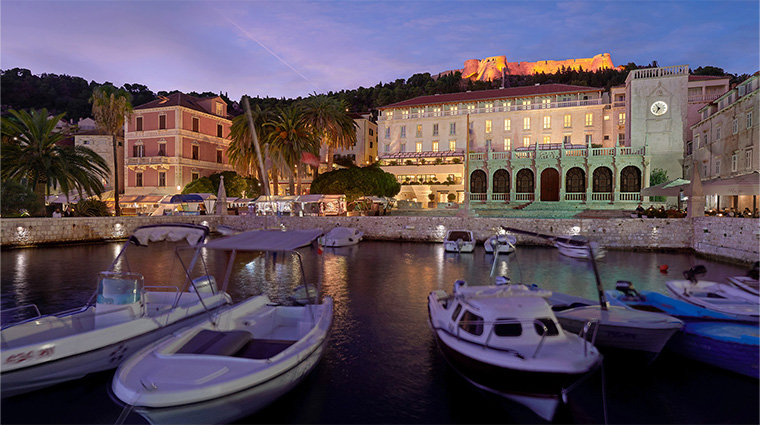 palace elisabeth hvar heritage hotel exterior2