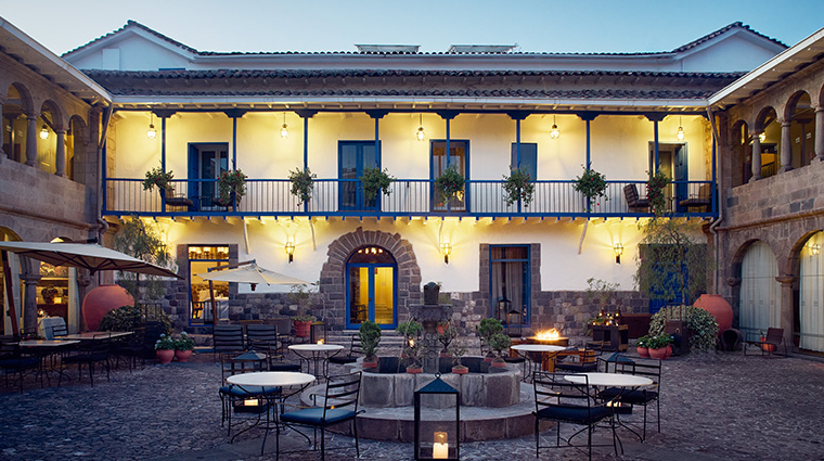 5palacio del inka a luxury collection hotel Patio4 bustos
