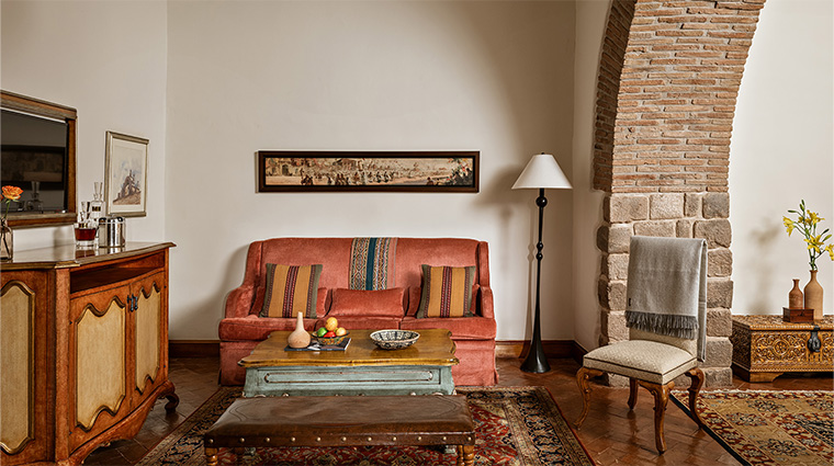 palacio nazarenas living room