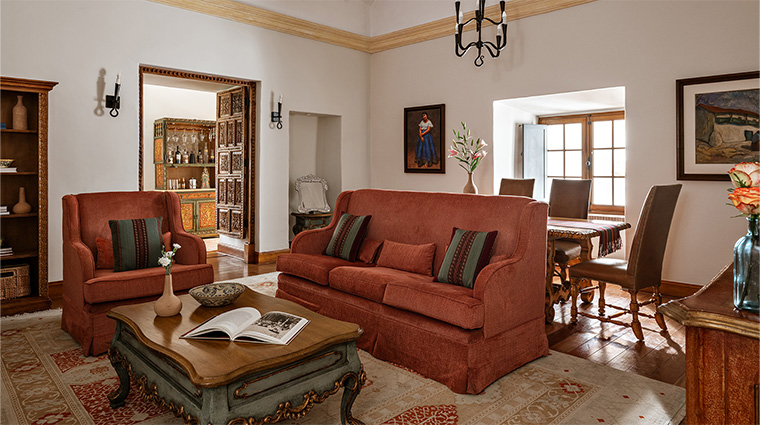 palacio nazarenas living room3