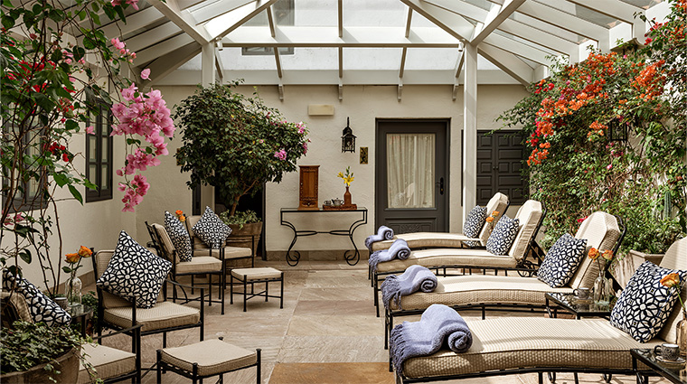 palacio nazarenas roof patio with lounge chairs