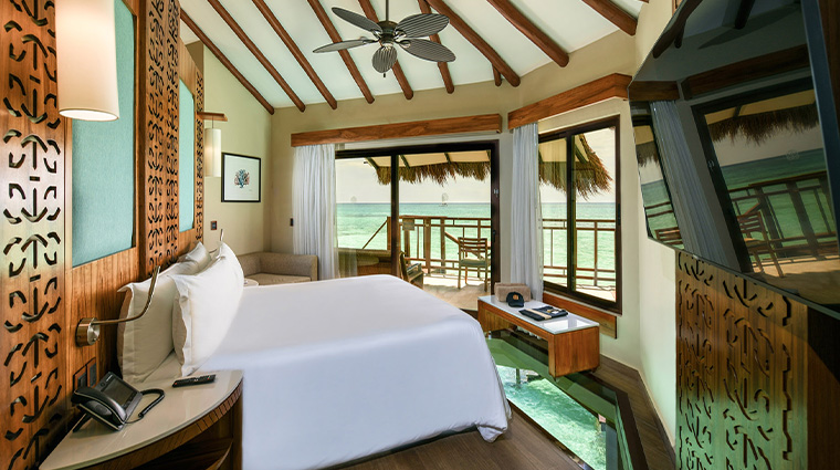 7 EliteOverwaterBungalow bedroom