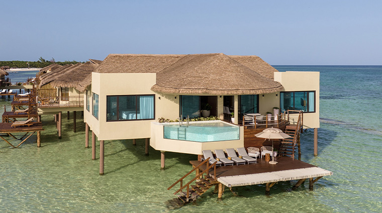 9 TwopresidentialOverwaterBungalow