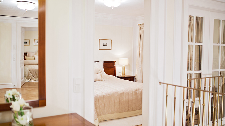 palais coburg Bastei Suite view bed room