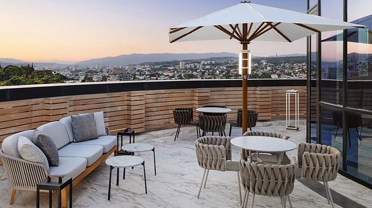 paragraph freedom square library executive lounge high