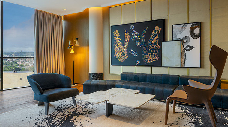 paragraph freedom square living room