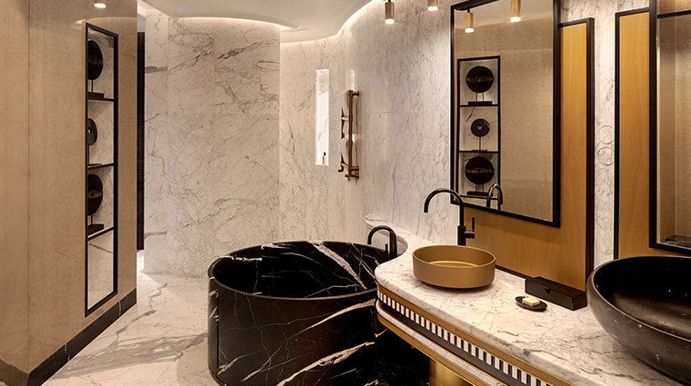 paragraph freedom square paragraph suite bathroom