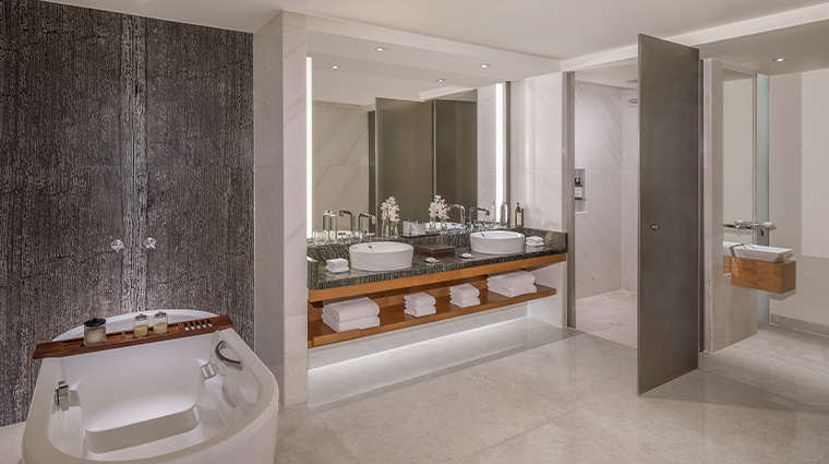 park hyatt abu dhabi hotel and villas park terrace suite bathroom