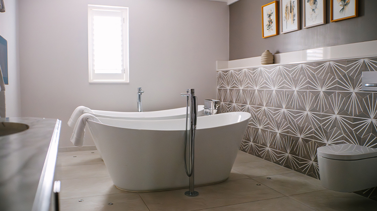 pennyhill park bathroom