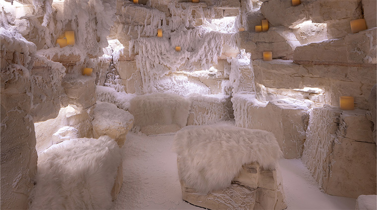 pier sixty six resort spa snow room