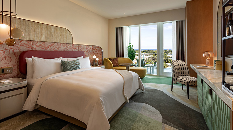 pier sixty six resort standard king daytime resort view