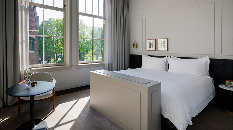 pillows grand boutique hotel maurits at the park junior suite