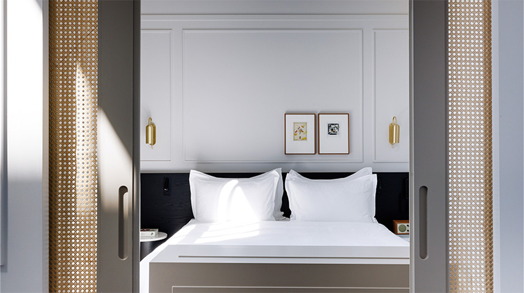 pillows grand boutique hotel maurits at the park pillows suite