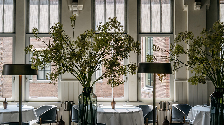pillows grand boutique hotel maurits at the park vanoost restaurant