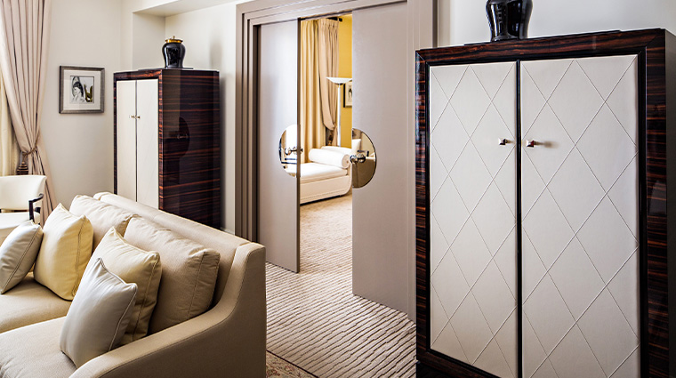 prince de galles a luxury collection hotel macassar suite3