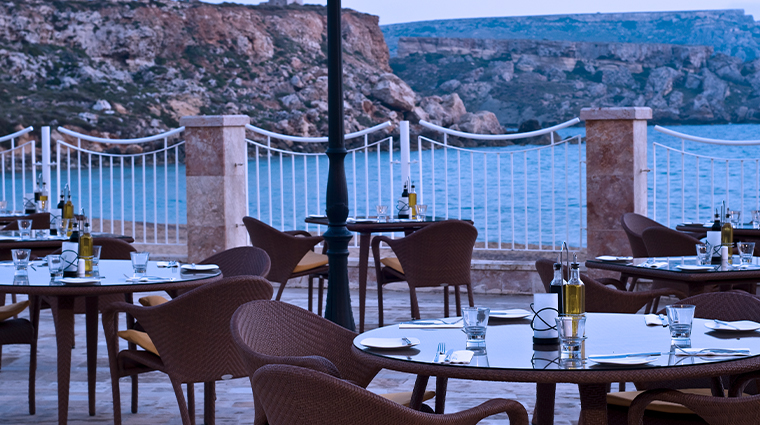 radisson blu resort spa golden sands Agliolio restaurant