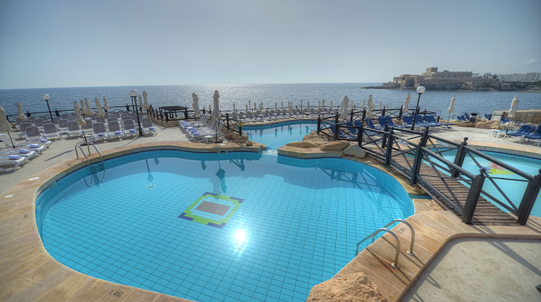 radisson blu resort malta st julians The Edge lido pools