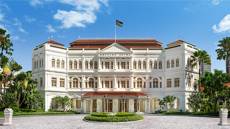 raffles hotel singapore facade wide