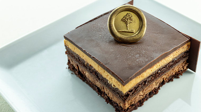 red oak steakhouse seven layer cake