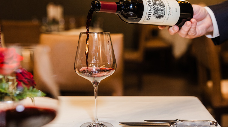 red oak steakhouse wine