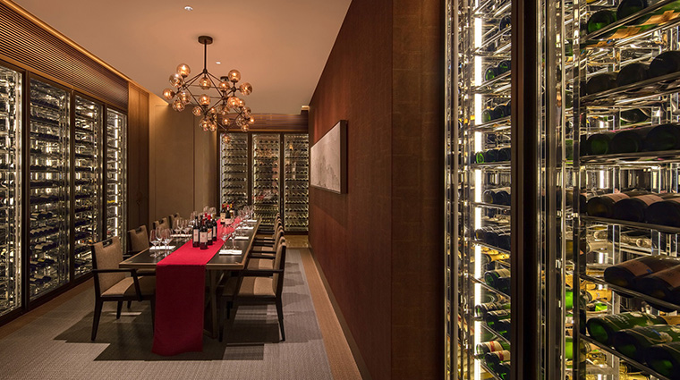 regent chongqing robins grill and teppanyaki wine cellar