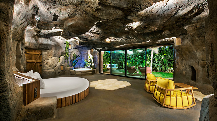 regnum carya crown villa cave
