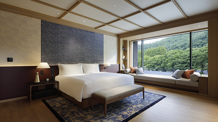 roku kyoto lxr hotels resorts PEAK Suite Bedroom 01
