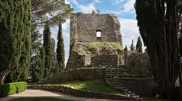 rosewood castiglion del bosco ruins