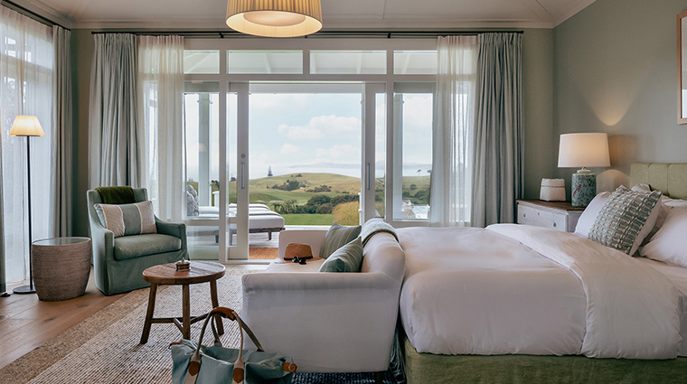 rosewood kauri cliffs four bedroom villa master bedroom