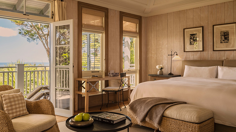 rosewood kauri cliffs rooms grand ocean view junior suite bedroom