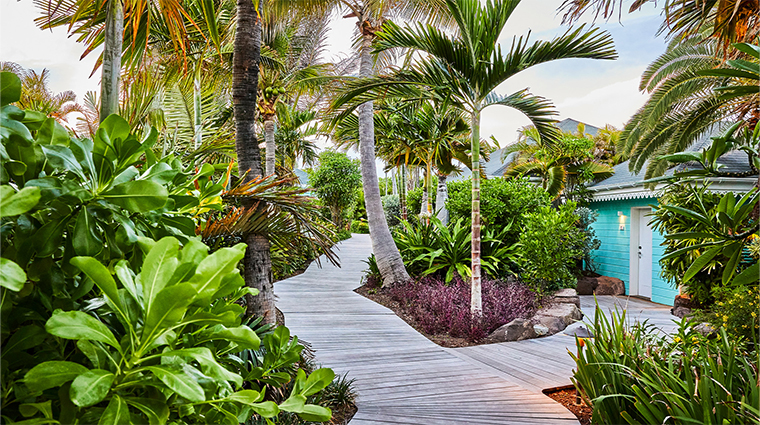 rosewood le guanahani st barth generalview gardens evening withrooms