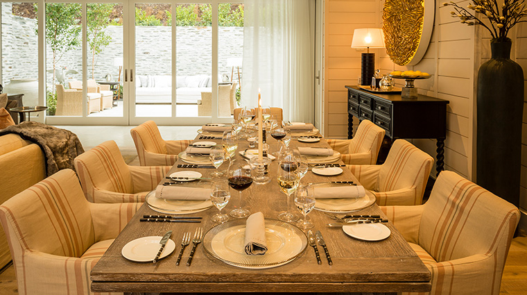 rosewood matakauri lake four bedroom villa dining